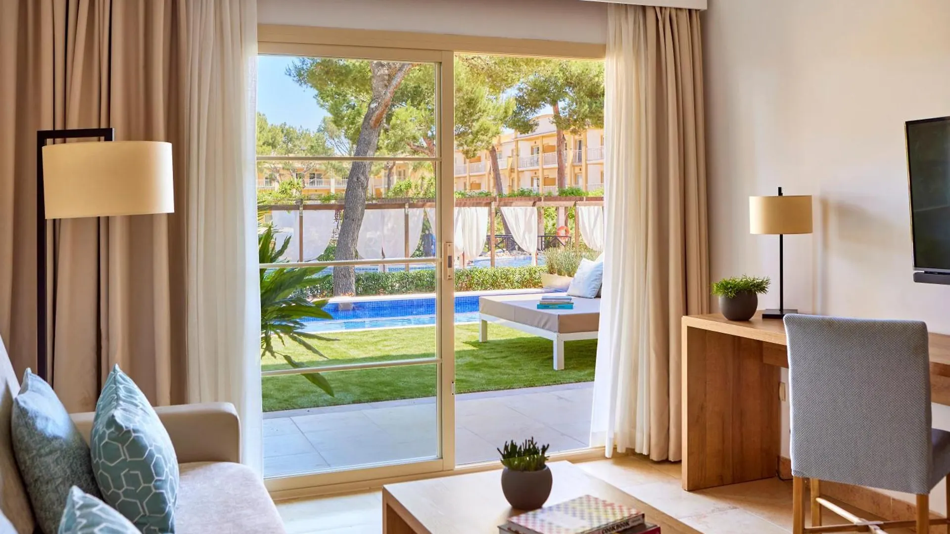 Aparthotel Zafiro Mallorca & Spa Can Picafort